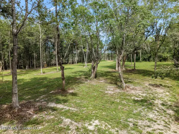 67 Salem Road, Picayune, MS 39466