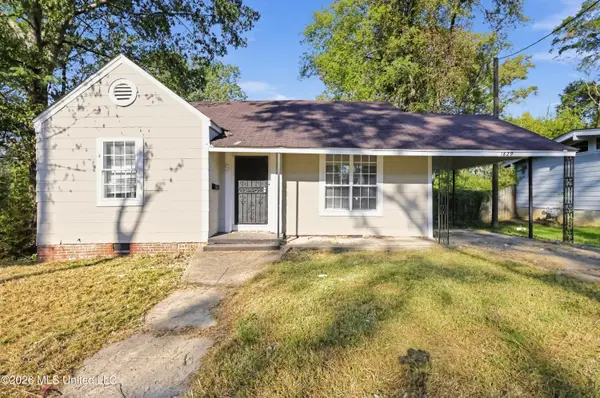 1829 East Drive, Jackson, MS 39204