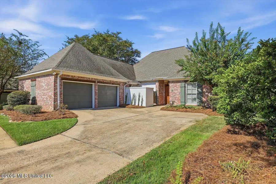 3 Waterford Place, Jackson, MS 39211 - #3