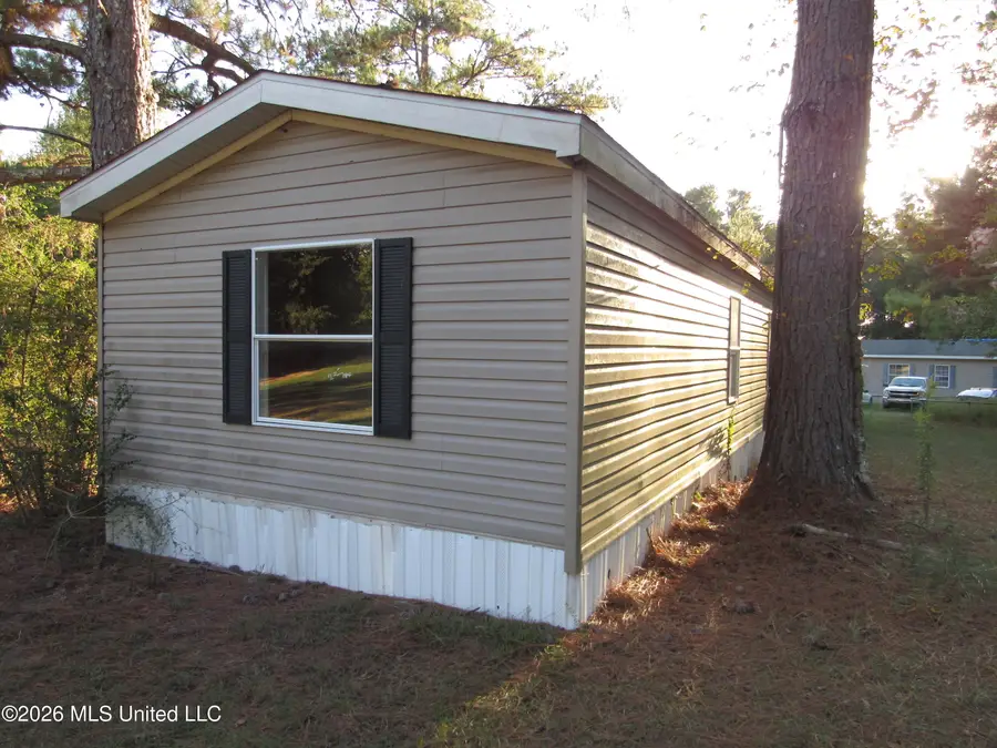 1901 NW Zetus Road, Brookhaven, MS 39601 - #3