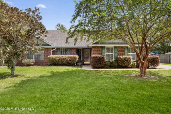 1622 Lori Drive, Ocean Springs, MS 39564