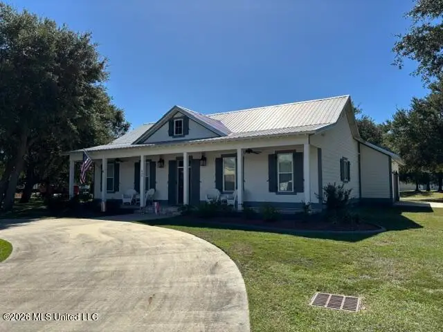 808 Old Spanish Trail, Bay Saint Louis, MS 39520 - #3