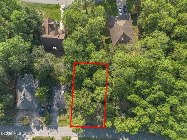 8335 Amoka Drive, Diamondhead, MS 39525