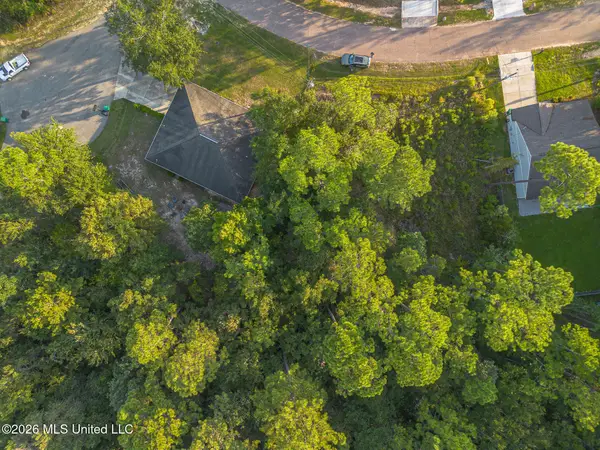 9947 Kahana Street, Diamondhead, MS 39525