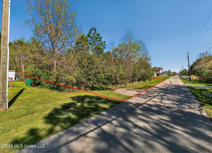 222 Pine Ridge Drive, Waveland, MS 39576 - #2