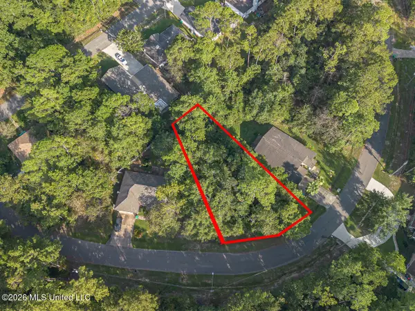 7310 Ieke Circle, Diamondhead, MS 39525