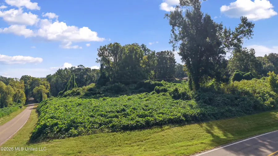3010 S Baldwin Road, Hernando, MS 38632 - #3