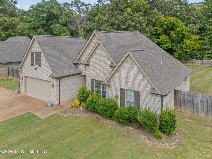 117 Fairway Drive, Senatobia, MS 38668 - #3