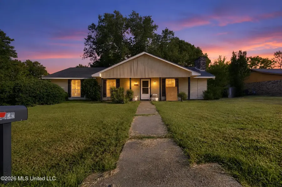 5424 Brookhollow Drive, Jackson, MS 39212 - #2