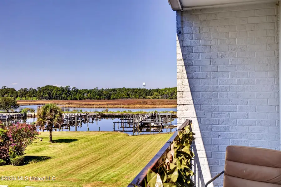 3230 Cumberland Road, Ocean Springs, MS 39564 - #3