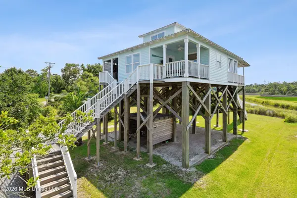 762 N 2nd Street, Bay Saint Louis, MS 39520
