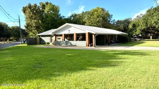 906 Columbus Drive, Pascagoula, MS 39567 - #2