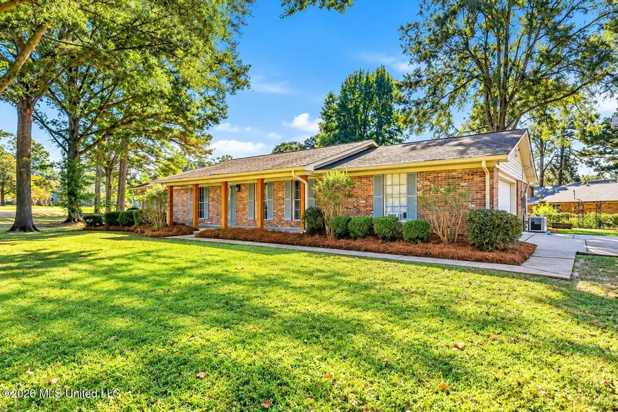 1302 Sunset Drive, Canton, MS 39046 - #3