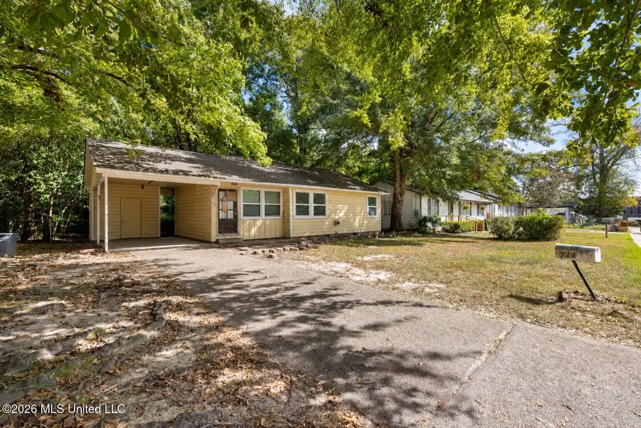 711 Myrtle Street, Hattiesburg, MS 39401 - #2