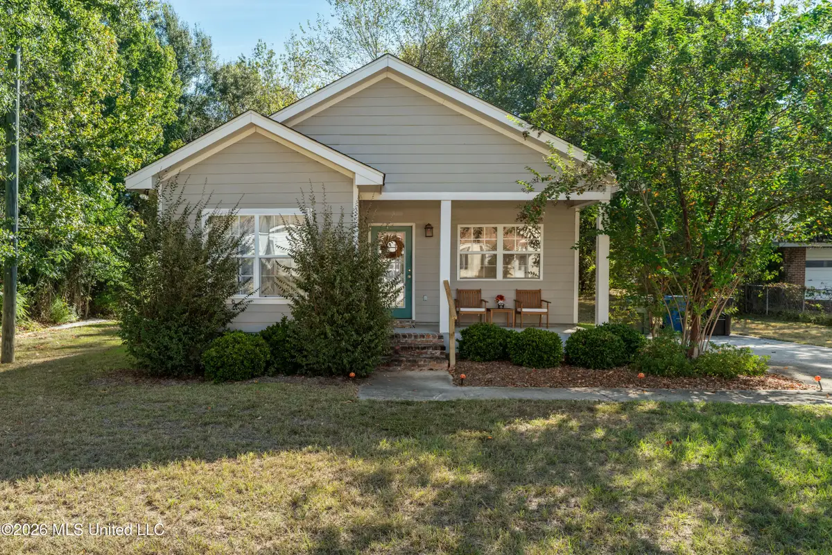 219 N 21st Avenue, Hattiesburg, MS 39401 - #1