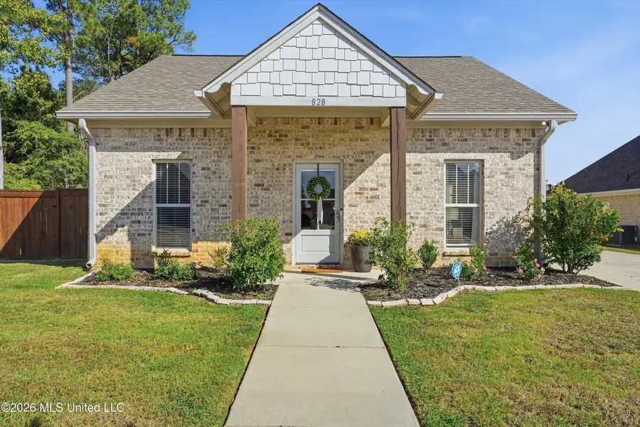 828 Long Leaf Circle, Brandon, MS 39042 - #2