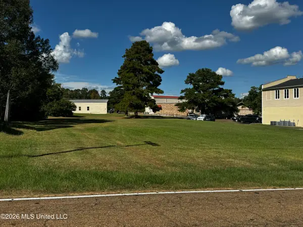 Cynthia Street, Clinton, MS 39056