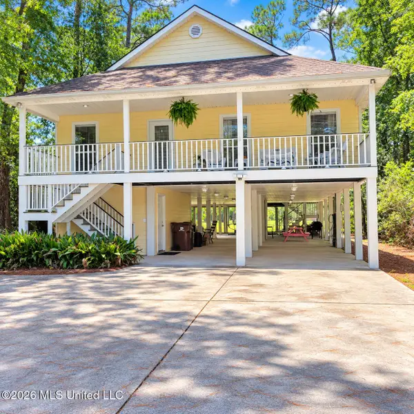 127 Country Club Drive, Pass Christian, MS 39571
