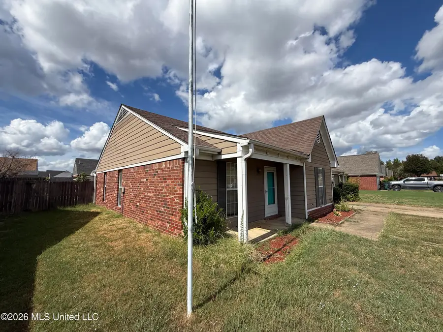 9111 Bentley Woods Drive, Southaven, MS 38671 - #2