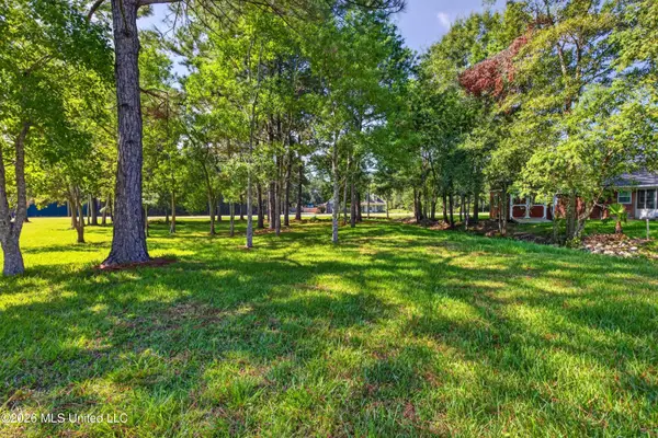 56111 E Diamondhead Drive, Diamondhead, MS 39525