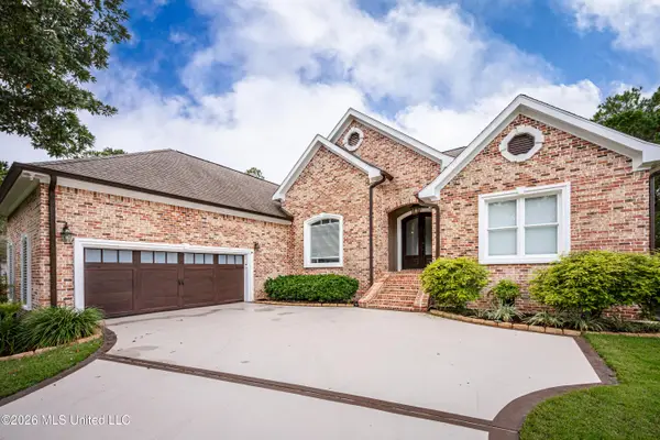7035 Greenview Cove, Pass Christian, MS 39571