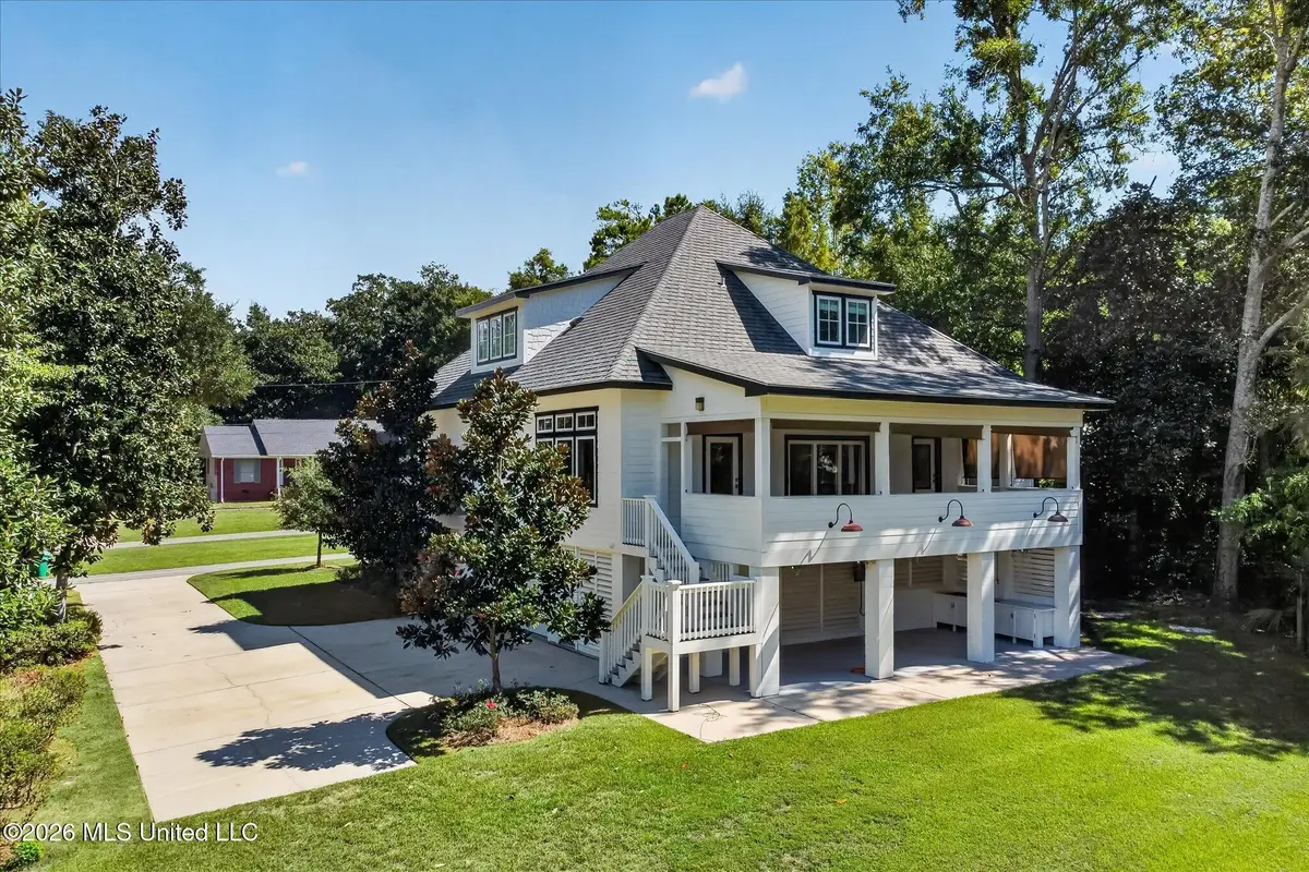 1305 Fort Street, Ocean Springs, MS 39564 - #1