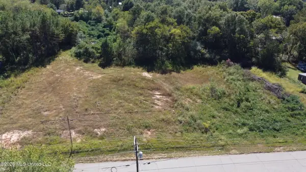 Salem Avenue, Holly Springs, MS 38635
