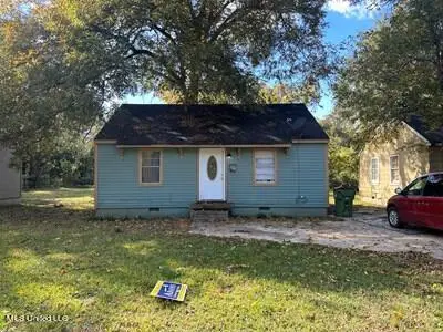 408 Kinney Street, Greenwood, MS 38930