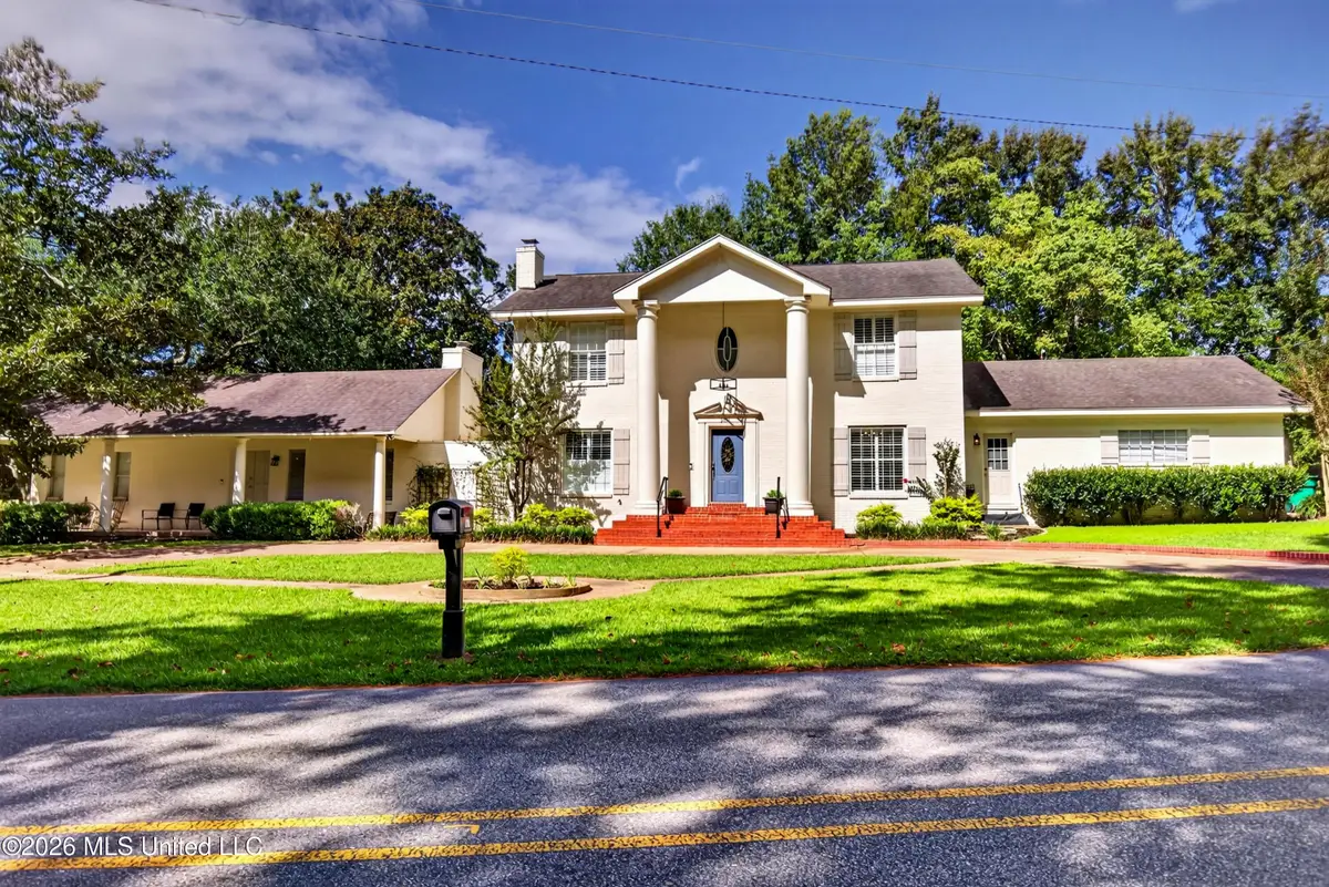 5817 Shore Drive, Ocean Springs, MS 39564 - #1