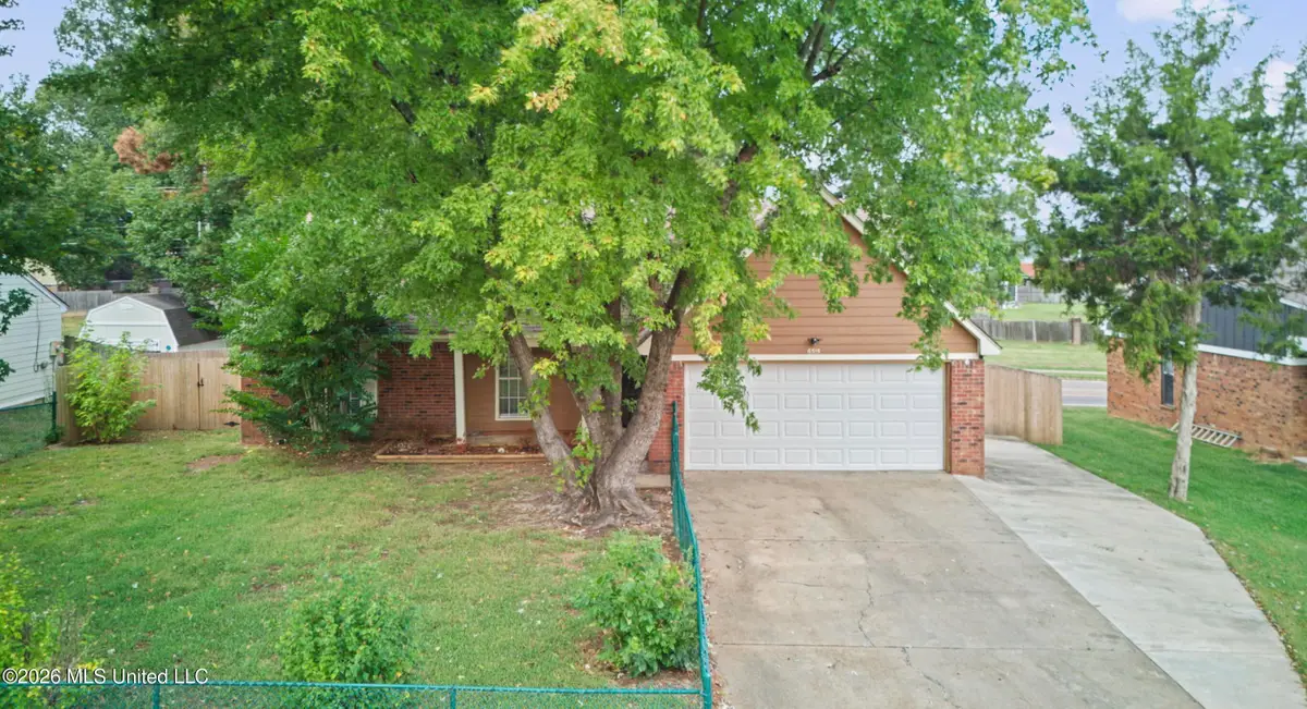 6515 Jamestown Avenue, Horn Lake, MS 38637 - #1