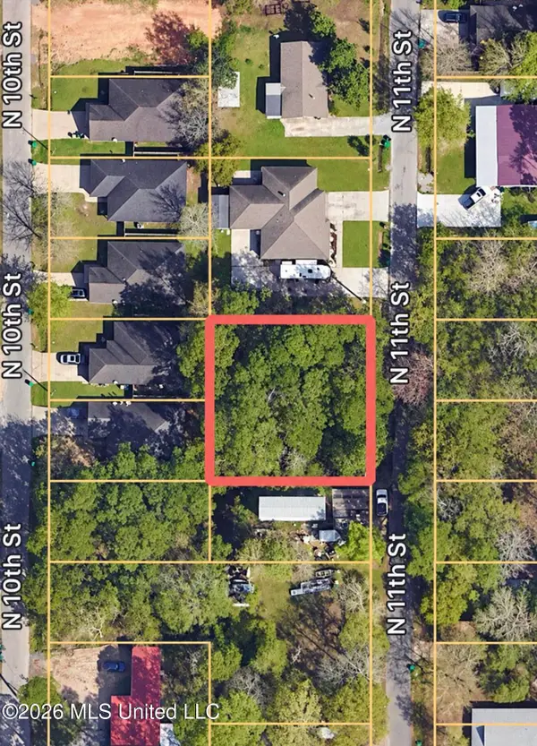 N 11th Street, Ocean Springs, MS 39564
