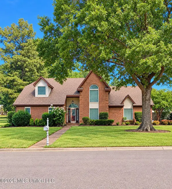 820 Flower Creek Cove, Southaven, MS 38671