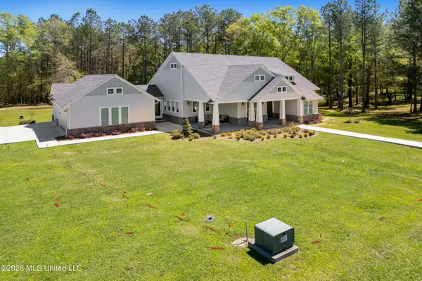 20 Timber Ridge Drive, Laurel, MS 39443