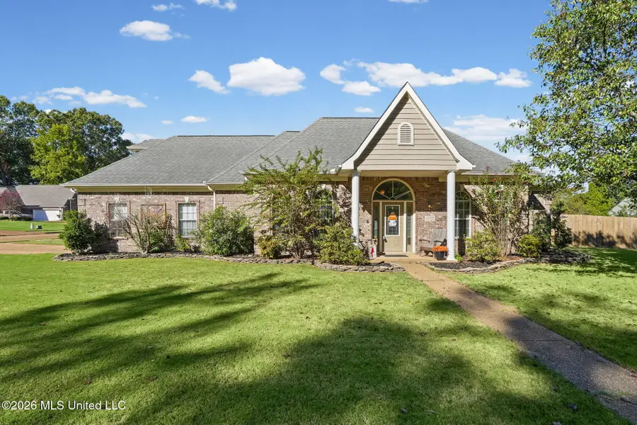 1357 E Bending Oak, Hernando, MS 38632 - #2
