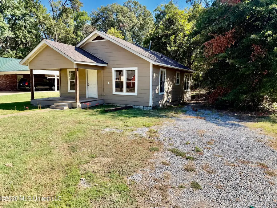 208 N 1st Avenue, Cleveland, MS 38732 - #2