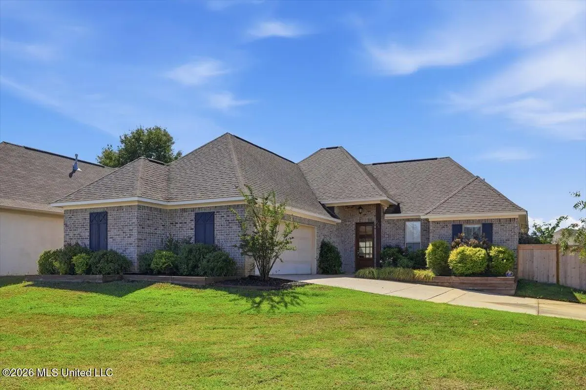 726 Sawgrass Lakes Drive, Brandon, MS 39042 - #1