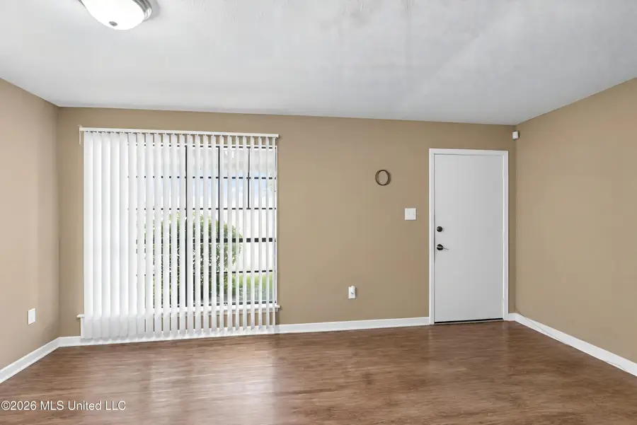 231 Flag Chapel Circle, Jackson, MS 39213 - #3