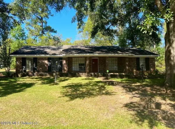 946 N Valley Falls Road, Jackson, MS 39212