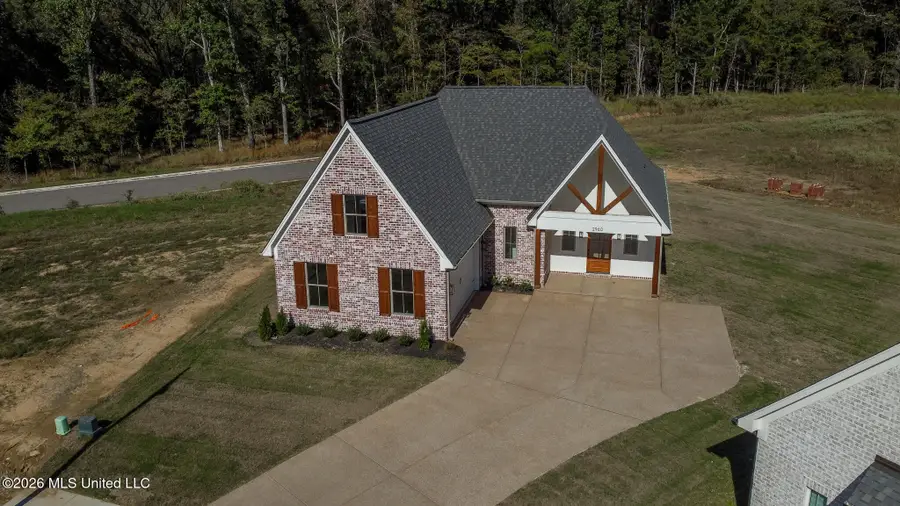 2960 Molly Cove, Nesbit, MS 38651 - #2