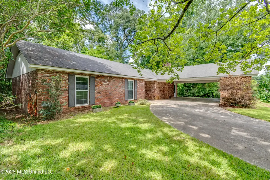 521 Oakwood Drive, Vicksburg, MS 39180 - #3