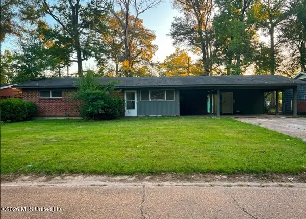 3323 Longwood Drive, Jackson, MS 39212