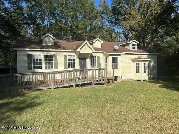 136 Plummer Circle, Jackson, MS 39212