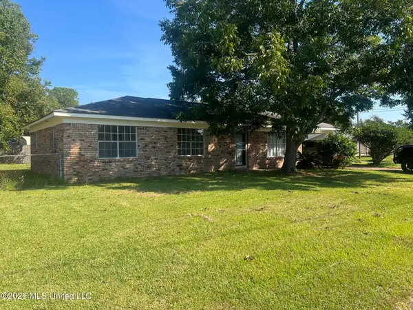 400 Larosa Road, Long Beach, MS 39560