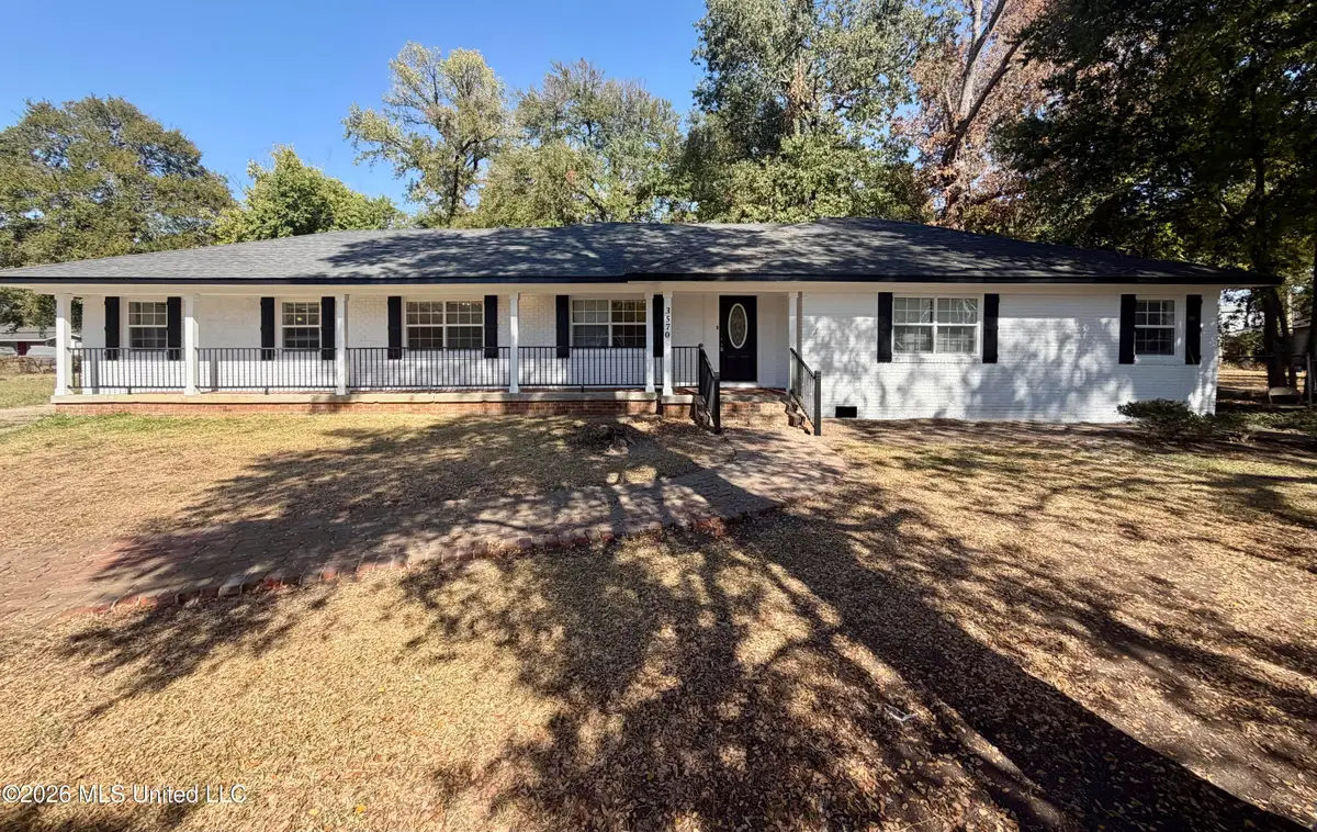 3570 Sherwood Drive, Greenville, MS 38703 - #1