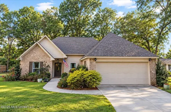 304 Brooks Avenue, Pelahatchie, MS 39145
