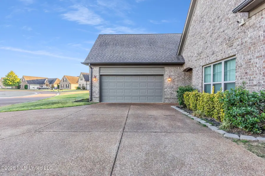 2568 Summer Knoll Drive, Southaven, MS 38672 - #2