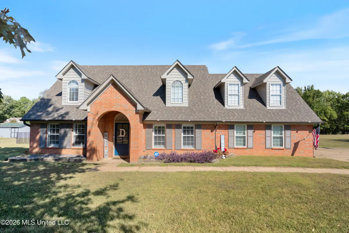 8860 Scenic Ridge Cove, Lake Cormorant, MS 38641 - #1