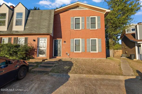 26 Northtown Drive, Jackson, MS 39211