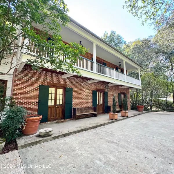48 Fairway Drive, Natchez, MS 39120