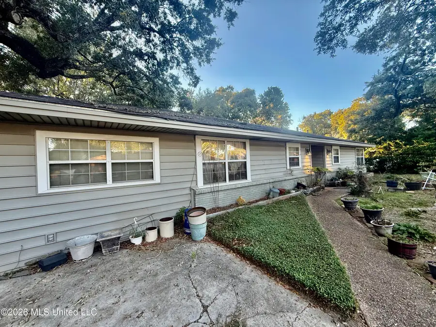 219 Venetian Gardens, Gulfport, MS 39507 - #3